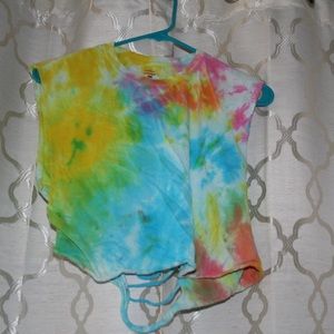 tie-dye crop top